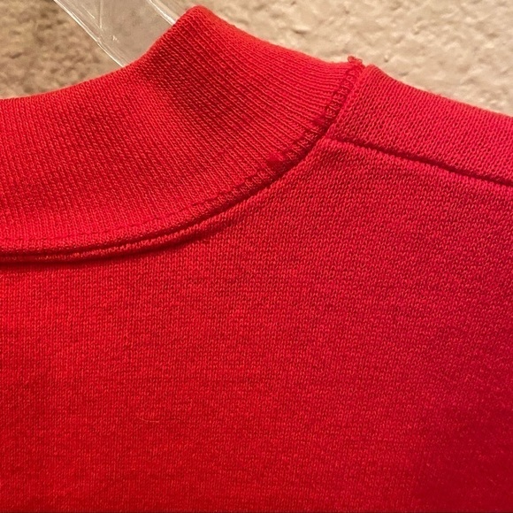 Vintage EDWARDS CINEMAS Red Graphic Sweatshirt Size XL - Picture 7 of 8